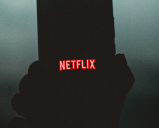 Netflix广告支持计划我们对2023年广告层的了解